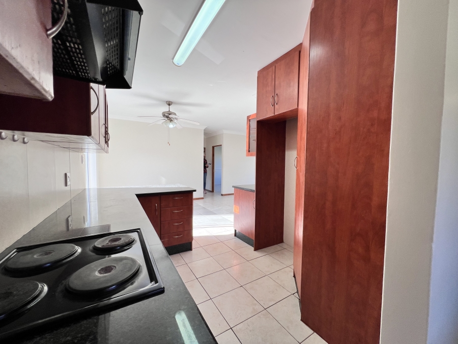 5 Bedroom Property for Sale in Noorsekloof Eastern Cape
